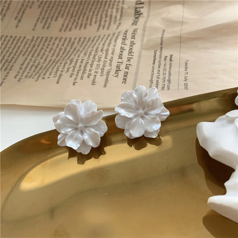 Big White Camellia Flower Stud Earrings – Resin Statement Jewelry