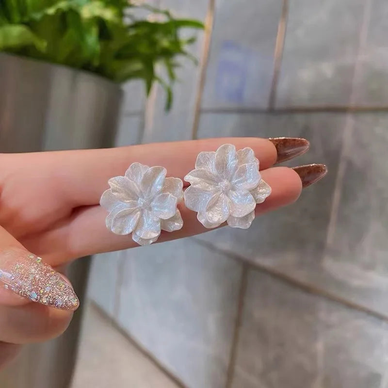 Big White Camellia Flower Stud Earrings – Resin Statement Jewelry