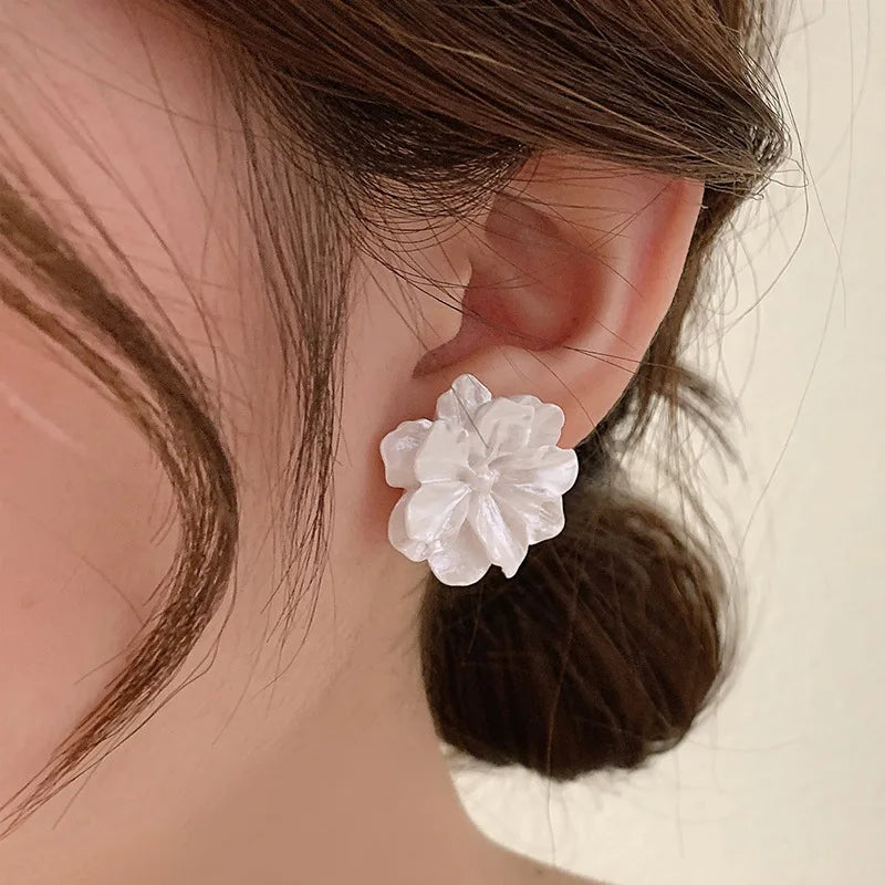 Big White Camellia Flower Stud Earrings – Resin Statement Jewelry
