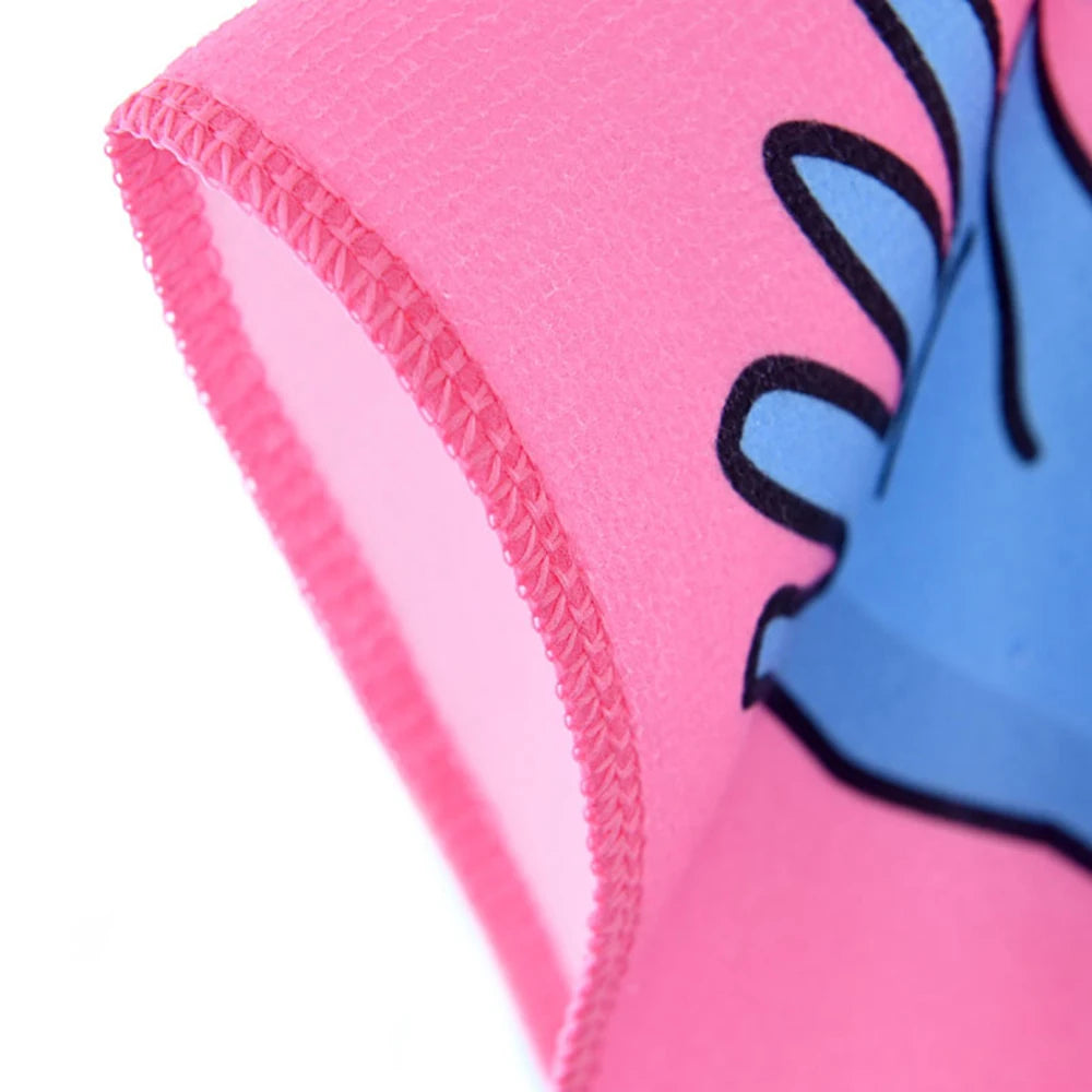  Kids pink hooded bath towel with unicorn design, perfect for fun and cozy bath times.