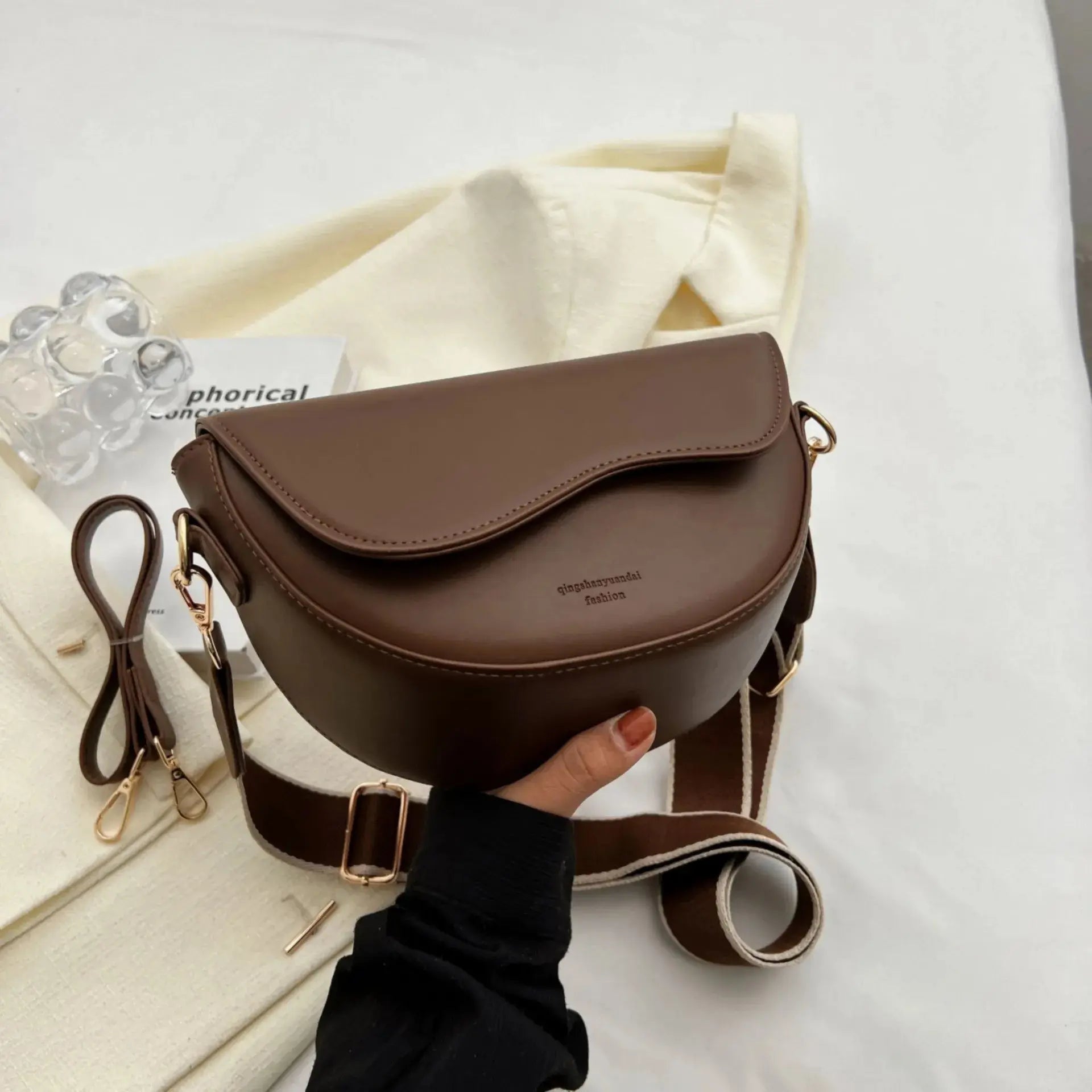 Small Saddle Shoulder Bag