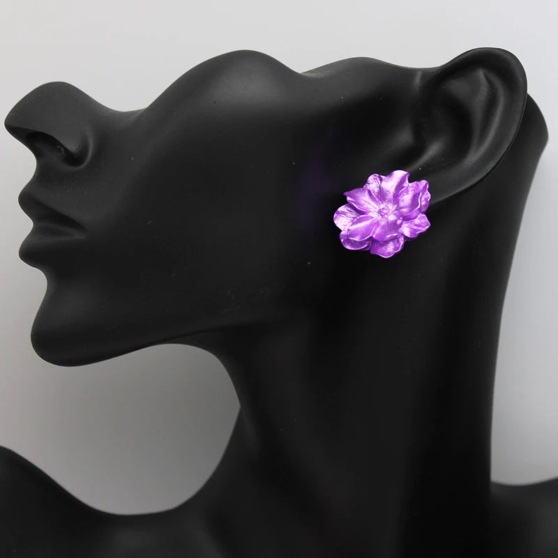 Big White Camellia Flower Stud Earrings – Resin Statement Jewelry