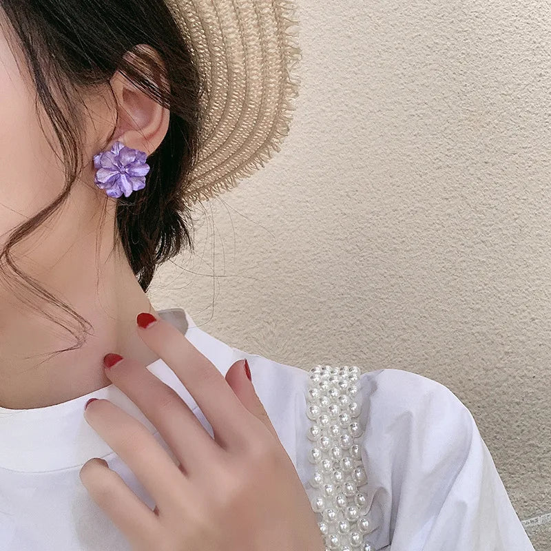 Big White Camellia Flower Stud Earrings – Resin Statement Jewelry